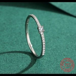 New 925 Sterling Silver Simple Diamond ring